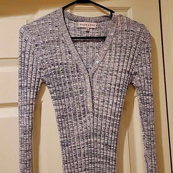 Willow and Wind Sweater grey colored dress. - Picture 3 of 4